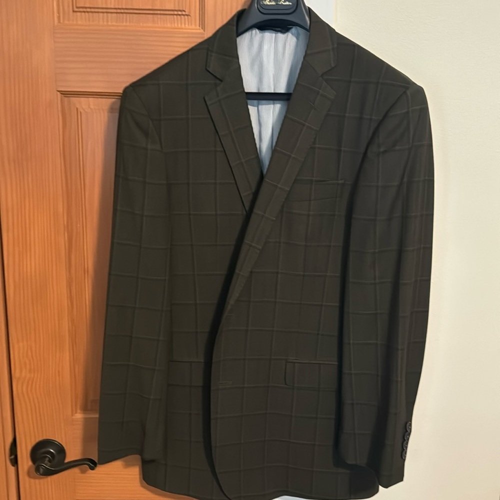 Brooks Brothers Sport Jacket Dark Green Windowpane plaid. Size 42L.